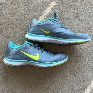 Nike Flex Gray and Teal Sneakers